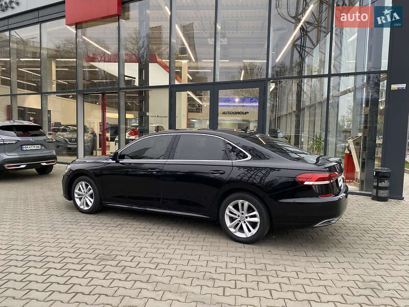 Седан Volkswagen Passat 2020 в Одессе