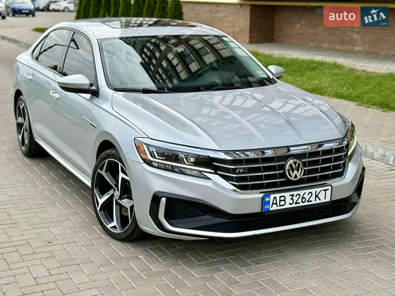 Седан Volkswagen Passat 2020 в Житомирі