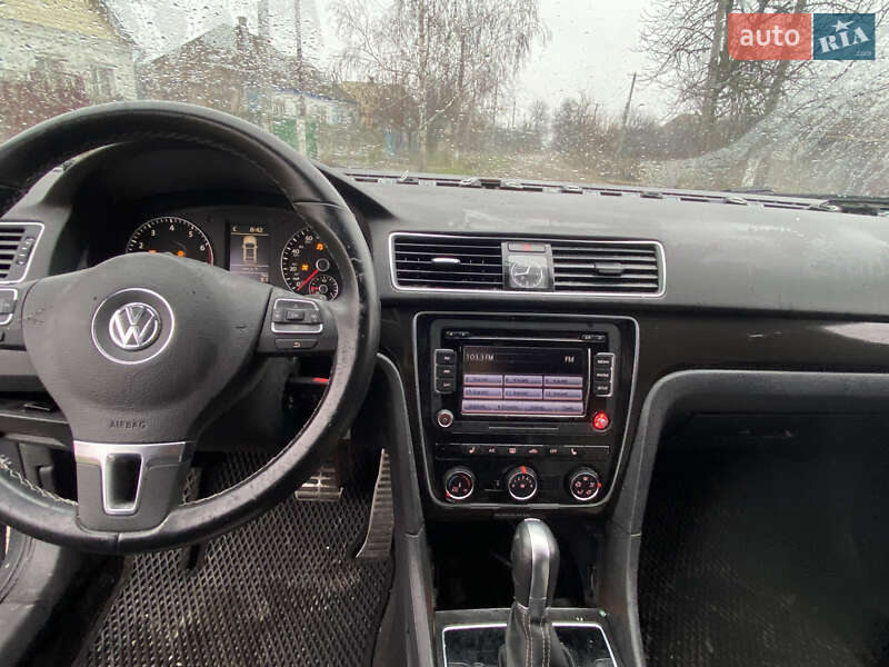 Седан Volkswagen Passat 2014 в Новомосковске фото 4 Седан Volkswagen Passat 2014 в Новомосковске