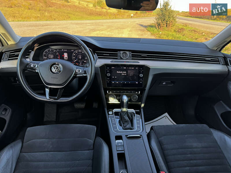 Универсал Volkswagen Passat 2018 в Тернополе фото 10 Универсал Volkswagen Passat 2018 в Тернополе