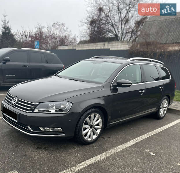 Volkswagen Passat 2011