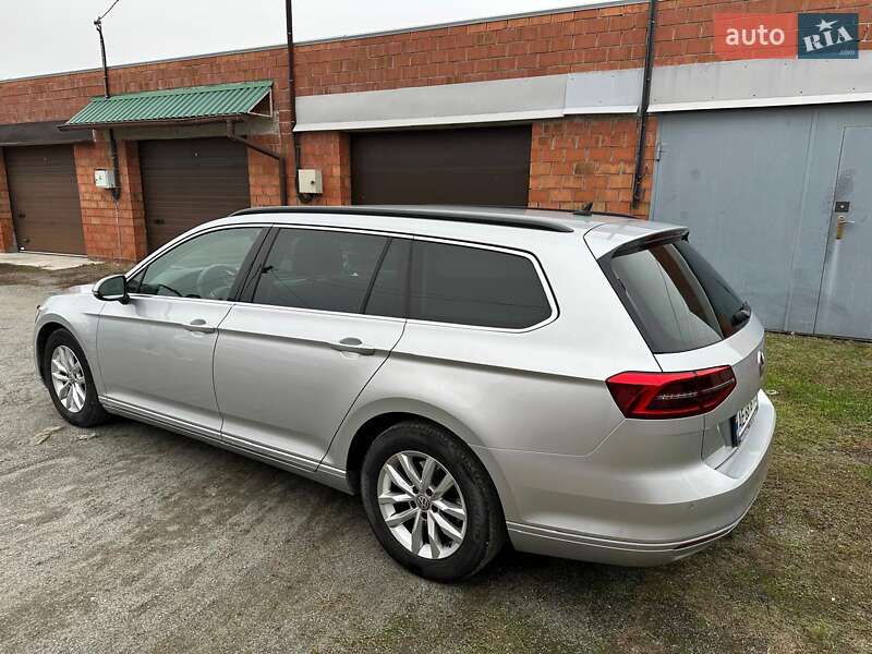 Универсал Volkswagen Passat 2018 в Днепре
