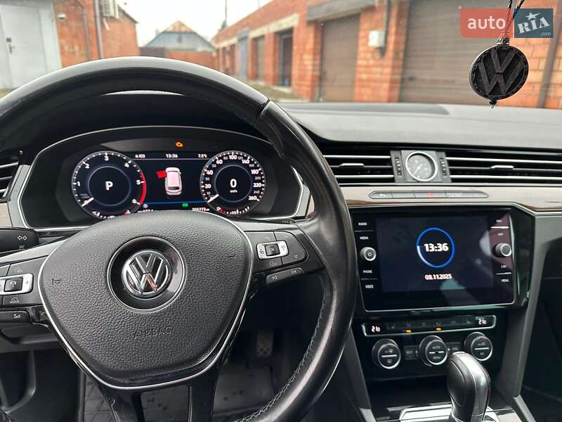 Универсал Volkswagen Passat 2018 в Днепре