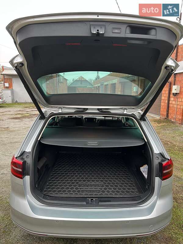 Универсал Volkswagen Passat 2018 в Днепре