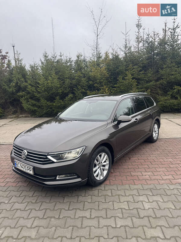 Універсал Volkswagen Passat 2015 в Шепетівці