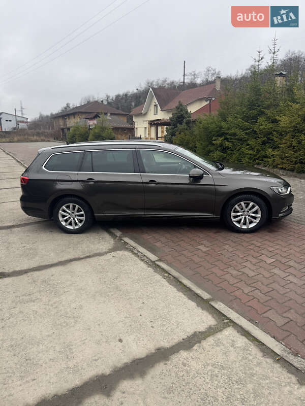 Універсал Volkswagen Passat 2015 в Шепетівці