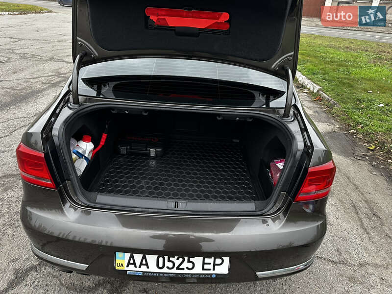 Седан Volkswagen Passat 2012 в Киеве фото 9 Седан Volkswagen Passat 2012 в Киеве