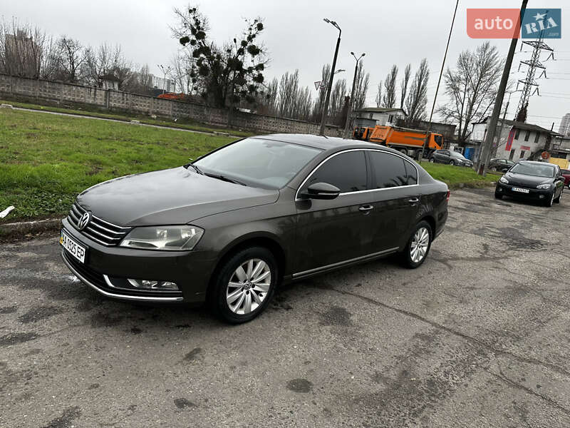 Седан Volkswagen Passat 2012 в Киеве фото 20 Седан Volkswagen Passat 2012 в Киеве