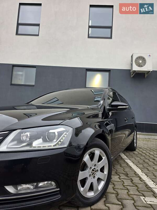 Универсал Volkswagen Passat 2011 в Хмельницком