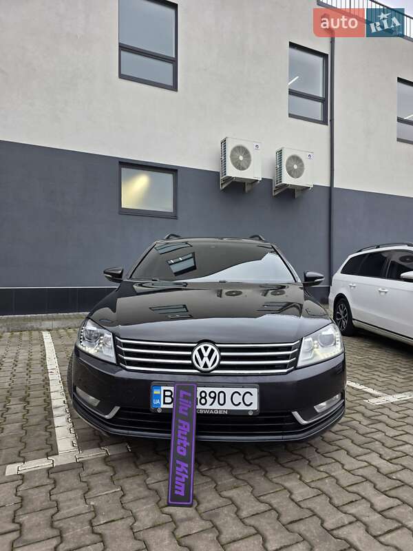 Универсал Volkswagen Passat 2011 в Хмельницком