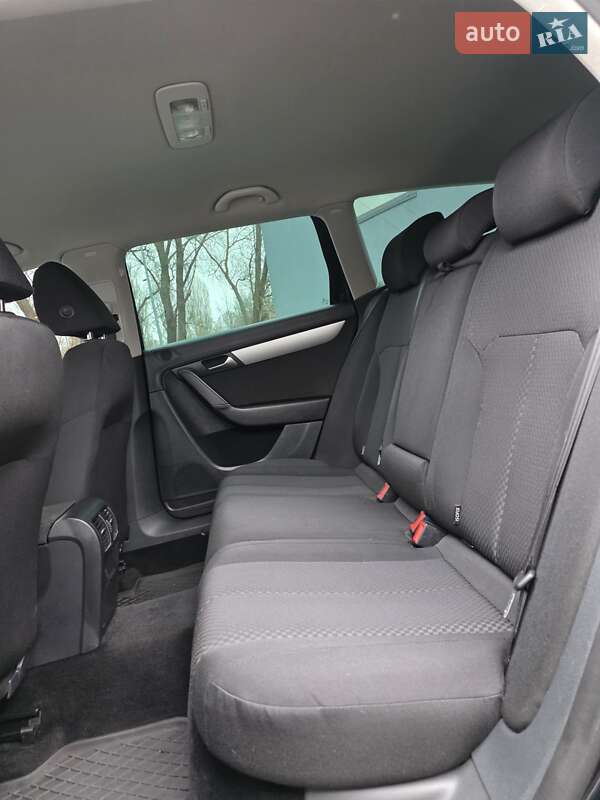 Универсал Volkswagen Passat 2011 в Хмельницком