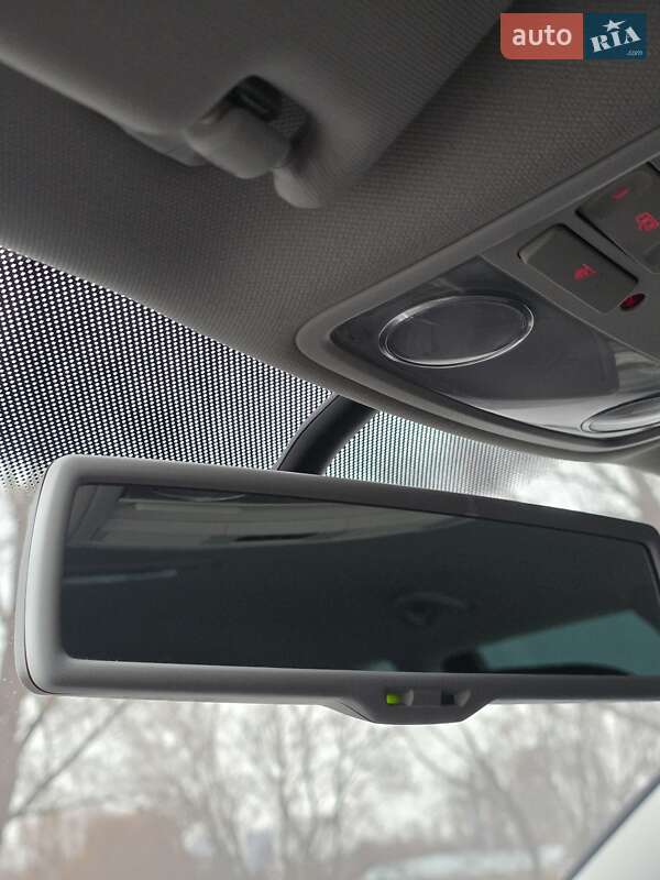 Универсал Volkswagen Passat 2011 в Хмельницком