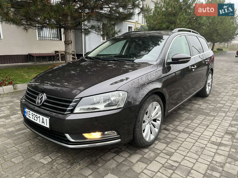 Универсал Volkswagen Passat 2011 в Днепре