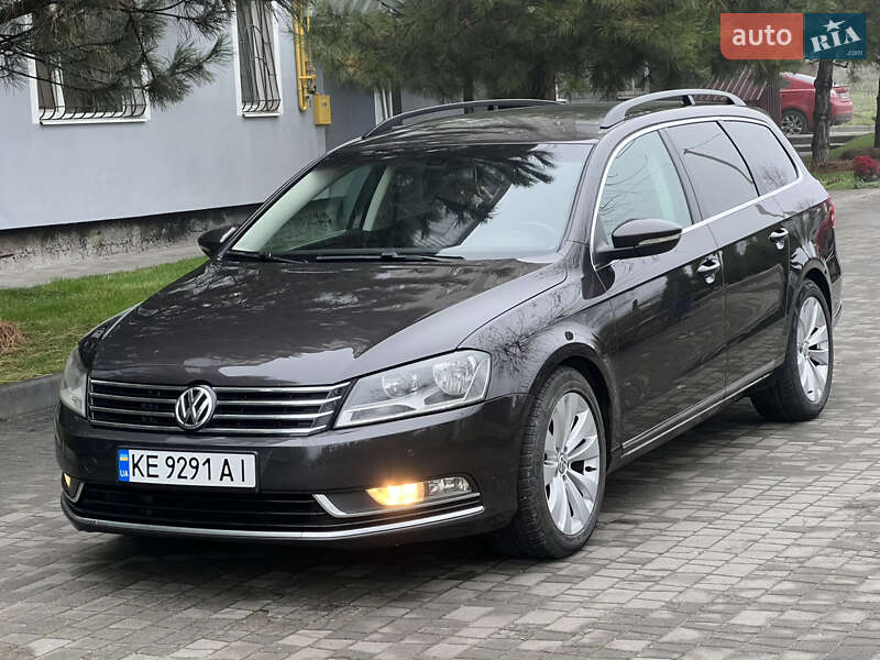 Универсал Volkswagen Passat 2011 в Днепре