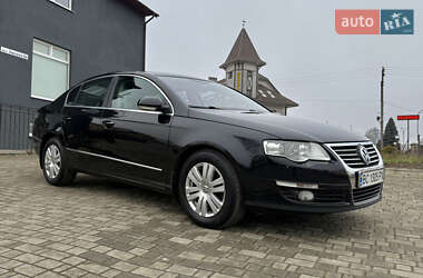 Седан Volkswagen Passat 2009 в Львове