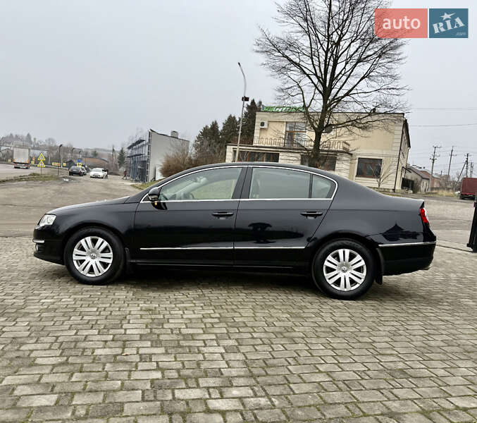 Седан Volkswagen Passat 2009 в Львове