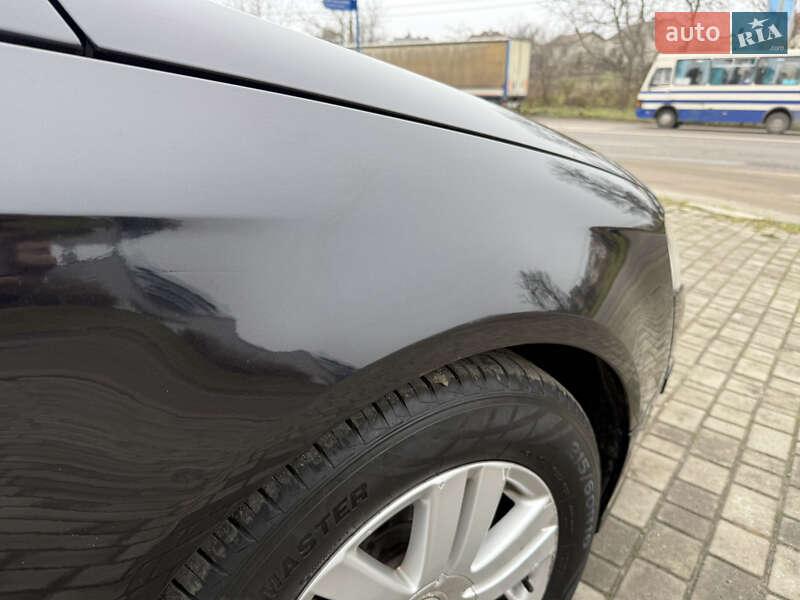 Седан Volkswagen Passat 2009 в Львове