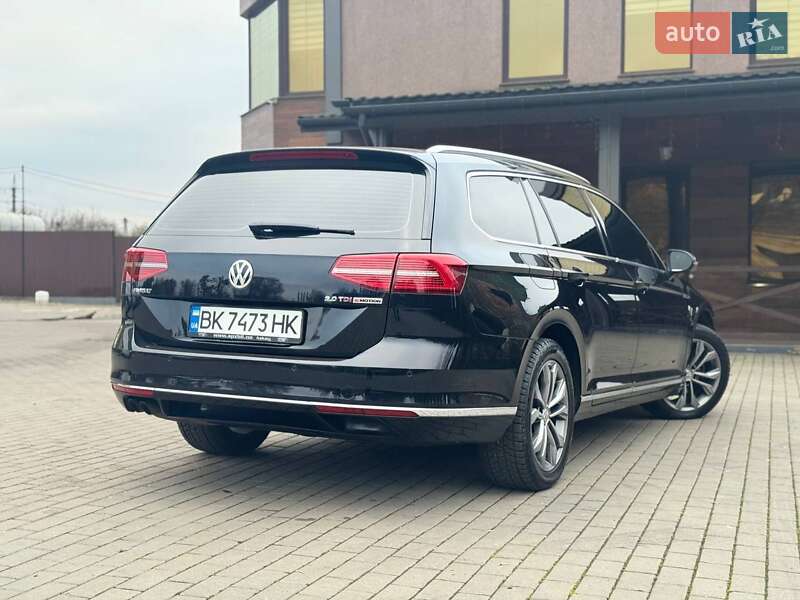 Универсал Volkswagen Passat 2015 в Ровно