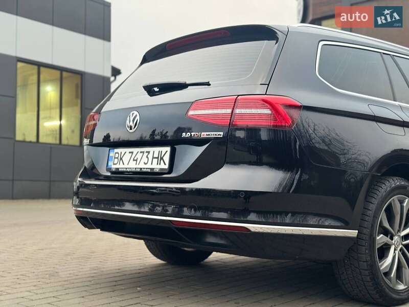 Универсал Volkswagen Passat 2015 в Ровно