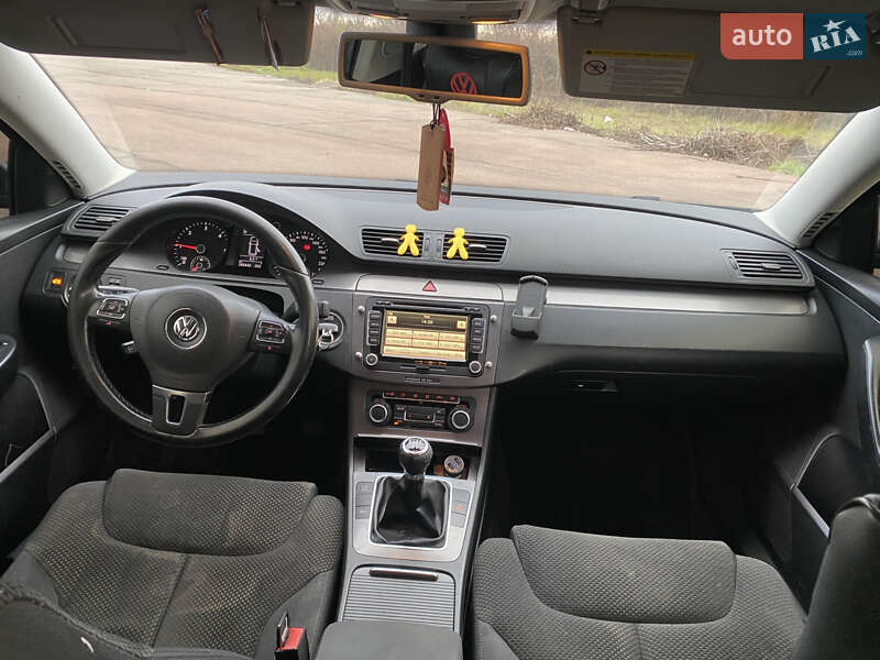 Універсал Volkswagen Passat 2010 в Ужгороді