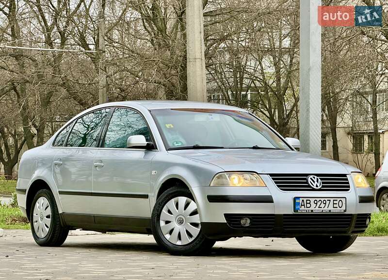 Седан Volkswagen Passat 2003 в Одессе