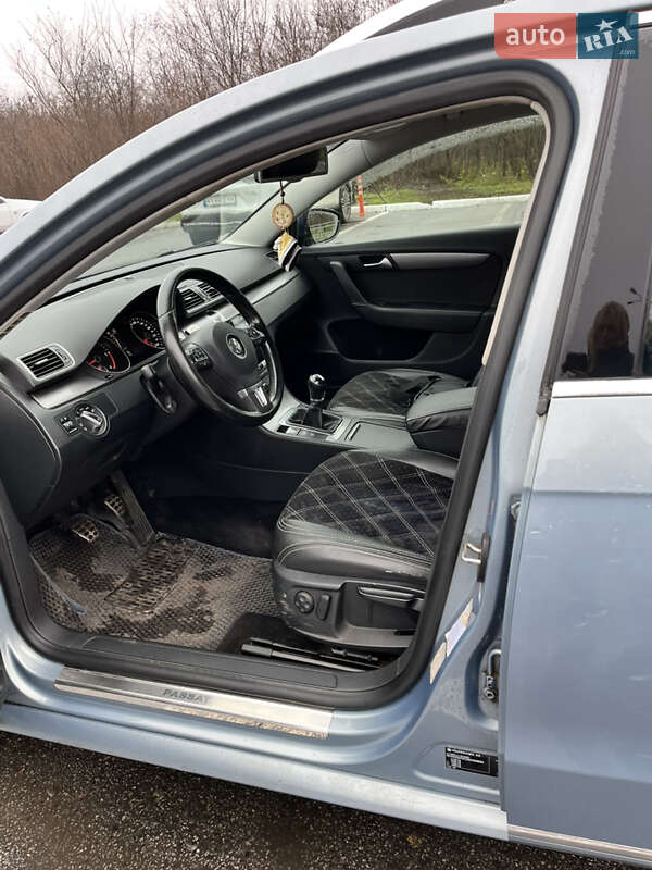 Универсал Volkswagen Passat 2013 в Харькове