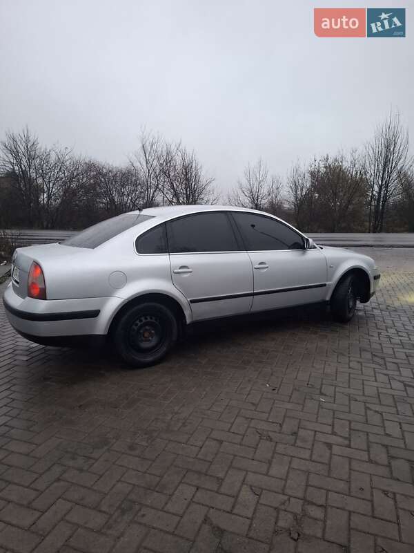 Седан Volkswagen Passat 2000 в Семеновке фото 3 Седан Volkswagen Passat 2000 в Семеновке