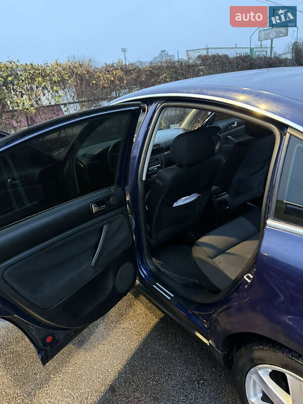 Седан Volkswagen Passat 2002 в Чернігові