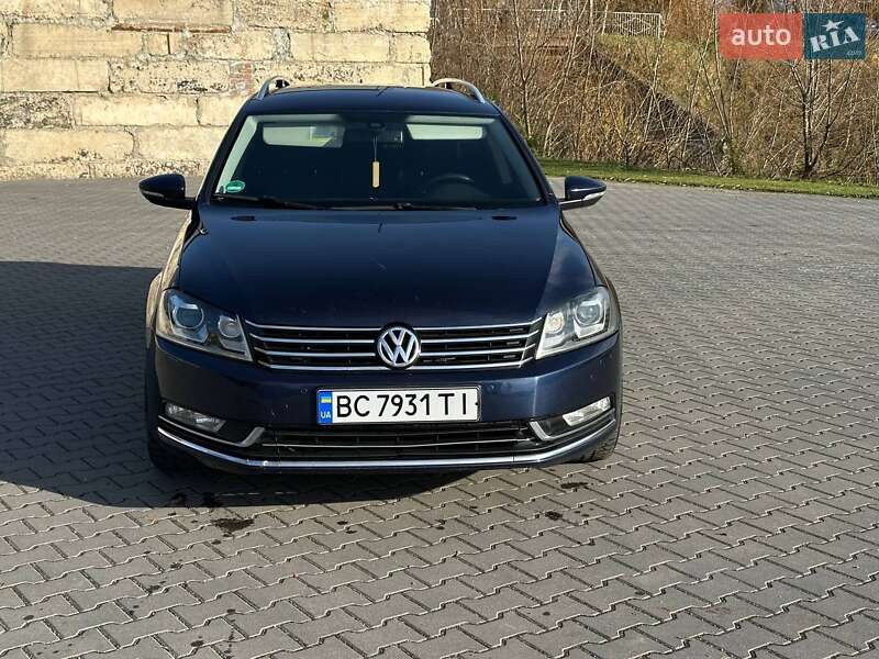 Универсал Volkswagen Passat 2011 в Тернополе