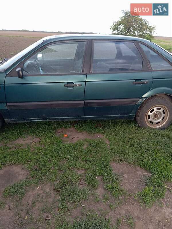 Седан Volkswagen Passat 1991 в Андрушевке фото 3 Седан Volkswagen Passat 1991 в Андрушевке