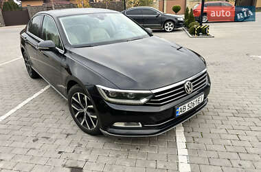 Седан Volkswagen Passat 2015 в Виннице