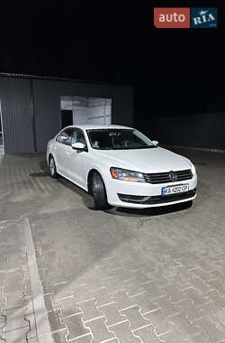 Седан Volkswagen Passat 2013 в Киеве