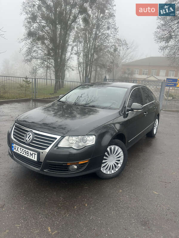 Седан Volkswagen Passat 2006 в Новой Водолаге