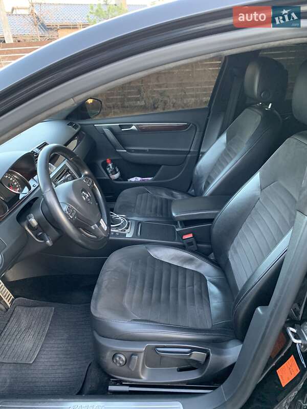 Седан Volkswagen Passat 2012 в Житомире фото 3 Седан Volkswagen Passat 2012 в Житомире