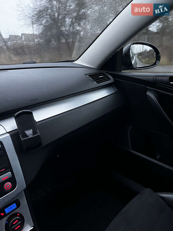 Универсал Volkswagen Passat 2007 в Киеве