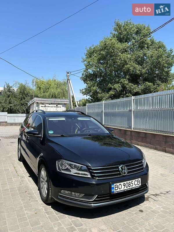 Універсал Volkswagen Passat 2014 в Тернополі