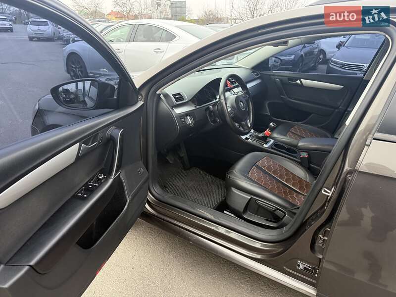 Универсал Volkswagen Passat 2012 в Ужгороде фото 13 Универсал Volkswagen Passat 2012 в Ужгороде