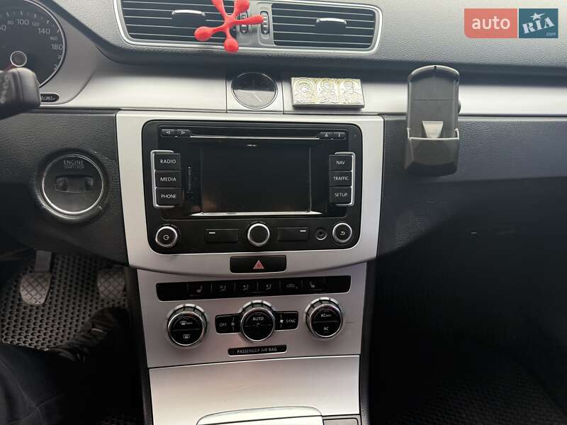 Универсал Volkswagen Passat 2012 в Ужгороде фото 24 Универсал Volkswagen Passat 2012 в Ужгороде