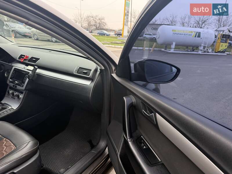 Универсал Volkswagen Passat 2012 в Ужгороде фото 32 Универсал Volkswagen Passat 2012 в Ужгороде