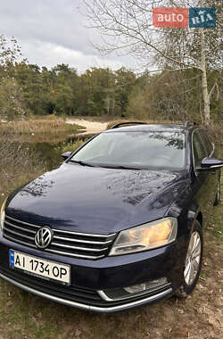 Універсал Volkswagen Passat 2013 в Києві