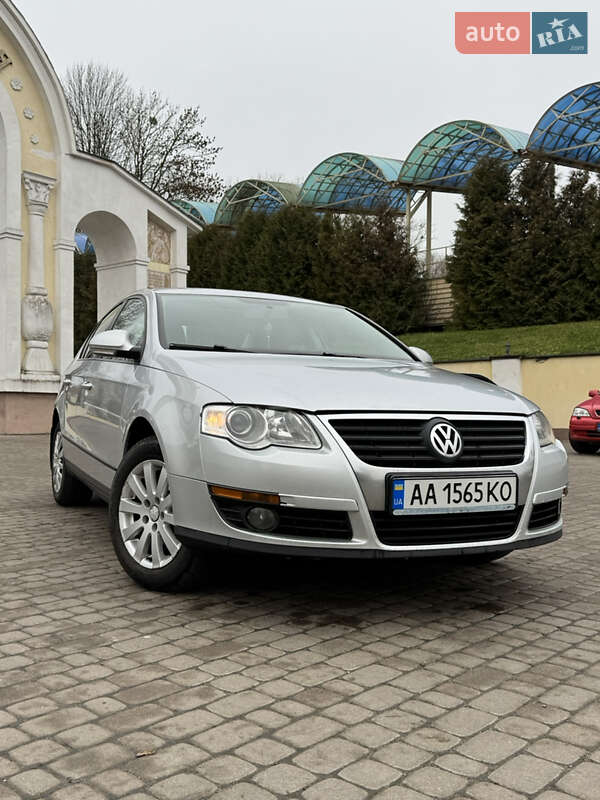Volkswagen Passat 2010