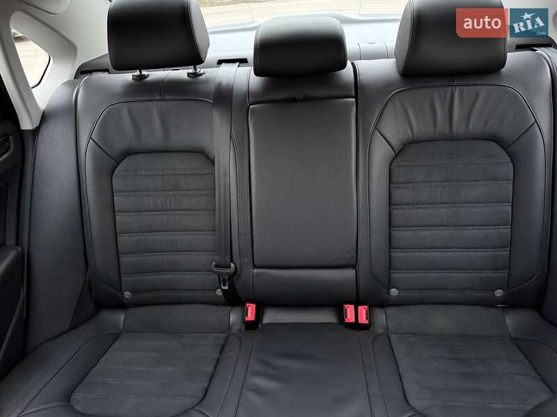 Седан Volkswagen Passat 2014 в Ровно фото 24 Седан Volkswagen Passat 2014 в Ровно