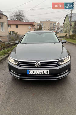 Універсал Volkswagen Passat 2016 в Тернополі