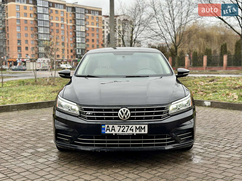 Седан Volkswagen Passat 2017 в Калуше