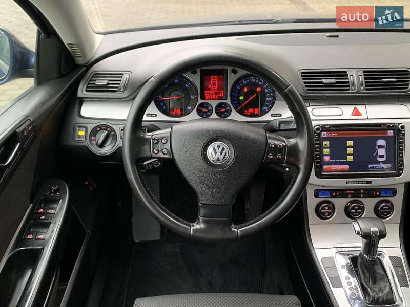 Універсал Volkswagen Passat 2008 в Жовкві