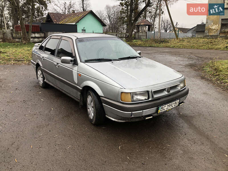 Седан Volkswagen Passat 1990 в Львові фото 5 Седан Volkswagen Passat 1990 в Львові