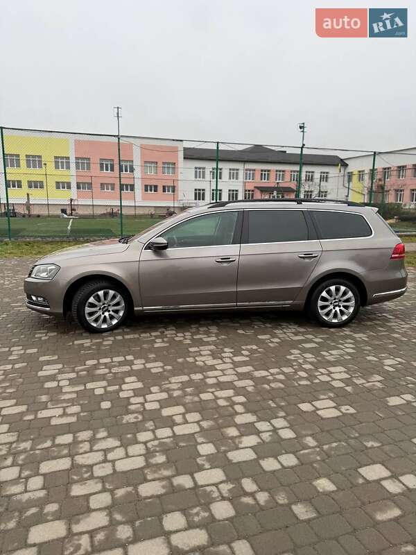 Універсал Volkswagen Passat 2011 в Самборі