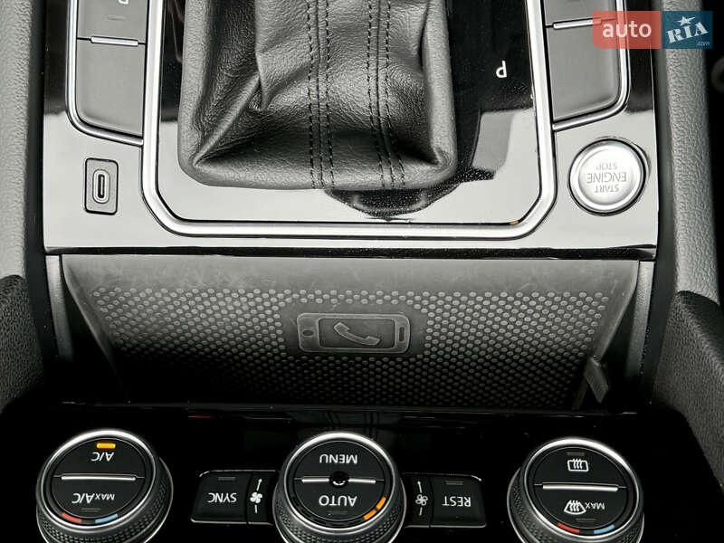 Універсал Volkswagen Passat 2019 в Києві фото 52 Універсал Volkswagen Passat 2019 в Києві