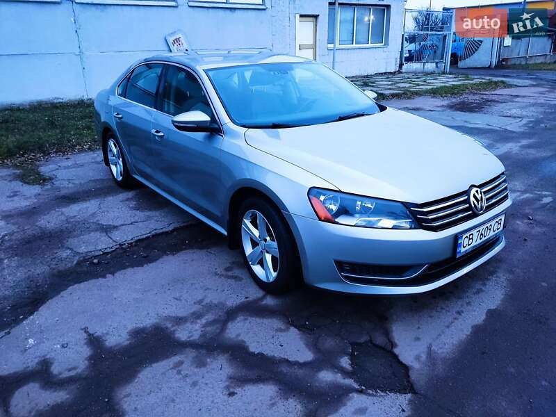 Седан Volkswagen Passat 2011 в Чернигове
