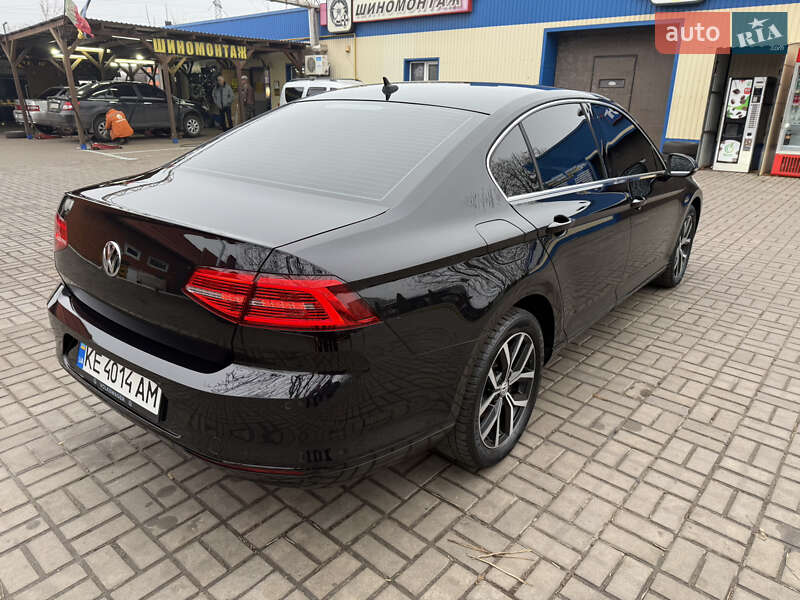 Седан Volkswagen Passat 2015 в Кривом Роге